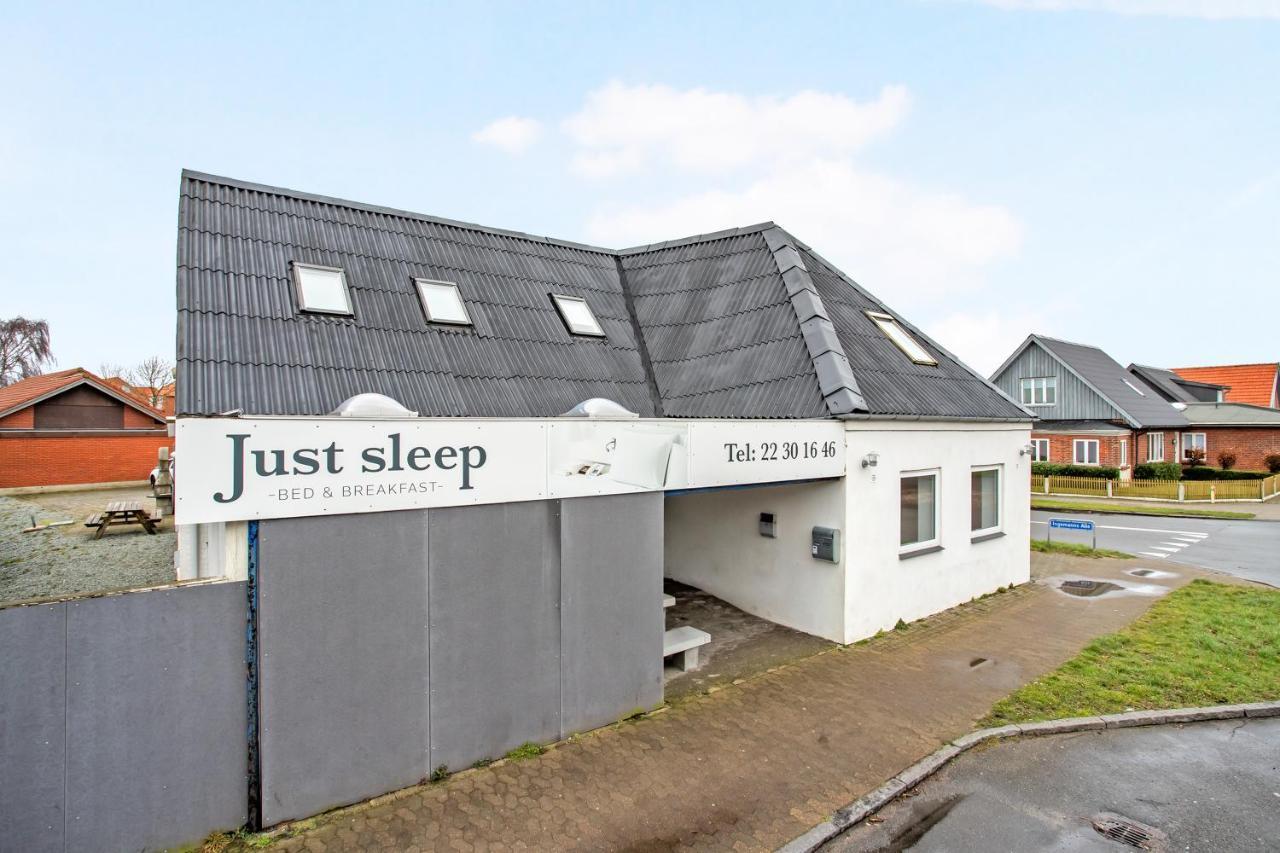 Just Sleep Hotel เอสบีเยร์ ภายนอก รูปภาพ